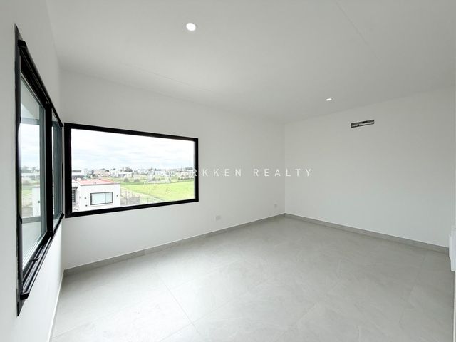 place photo 49