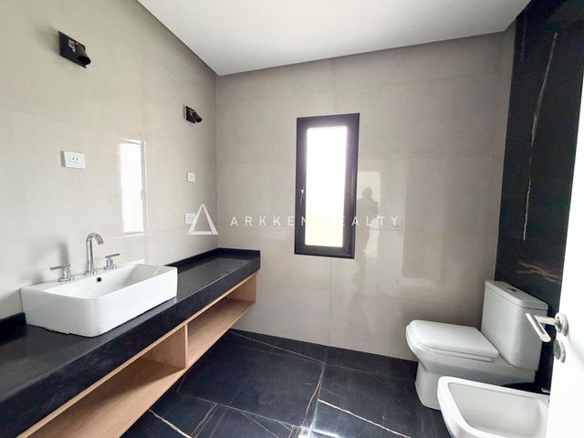 place photo 48