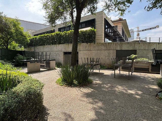 place photo 48