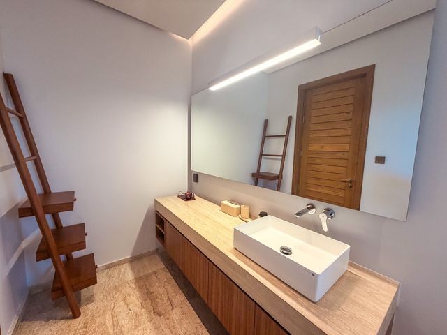 place photo 48