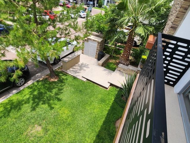 place photo 28