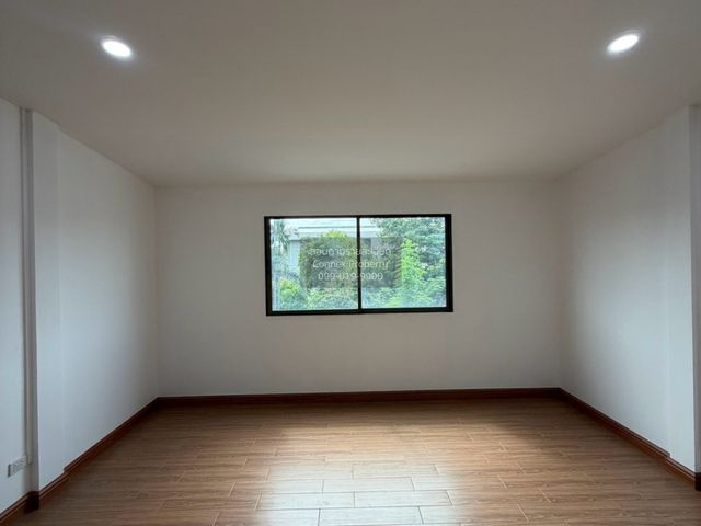 place photo 48