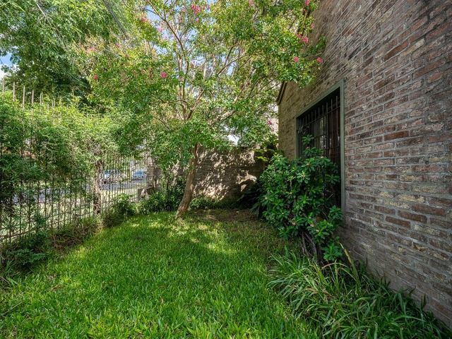 place photo 35