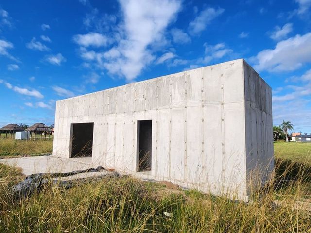 VENTA-CASA EN OPORTUNIDAS-SOLARES NORTE-OLIVEROS-