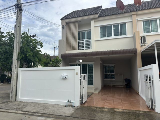 place photo 24