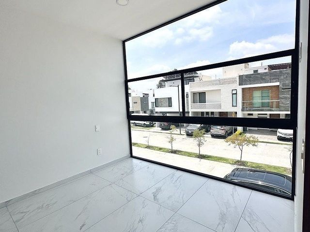 place photo 44