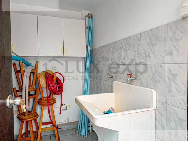 place photo 53