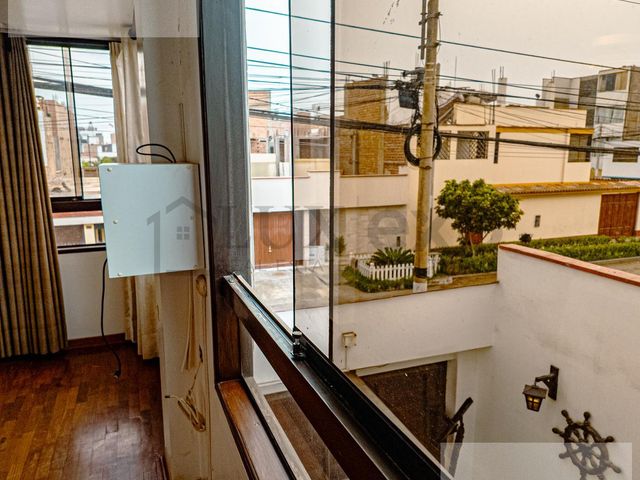 place photo 48