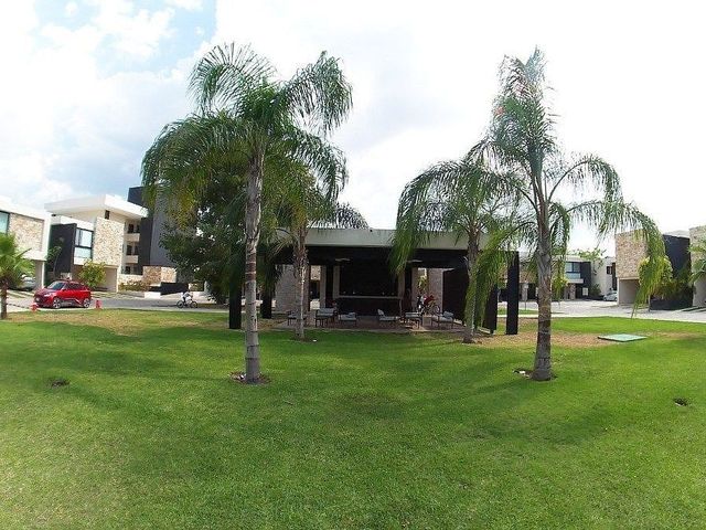 place photo 28