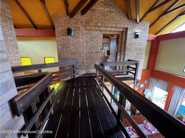 place photo 55