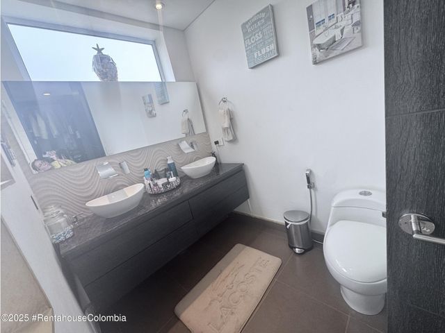 place photo 100