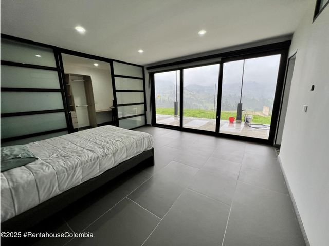 place photo 58