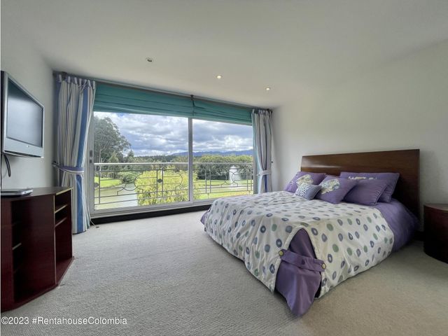 place photo 49