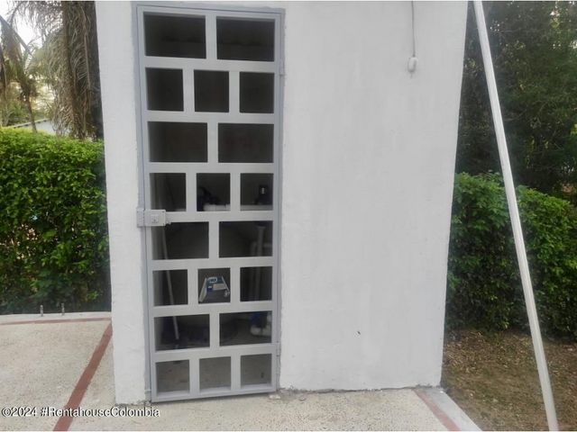 place photo 53