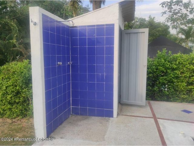 place photo 48