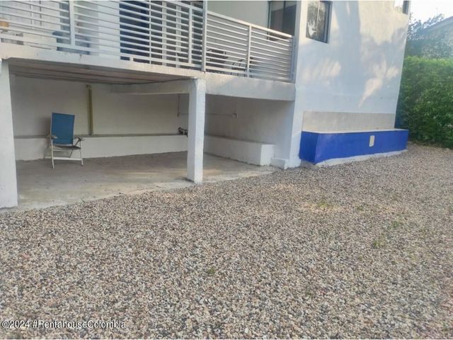 place photo 49