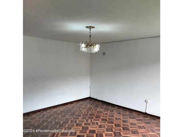place photo 52
