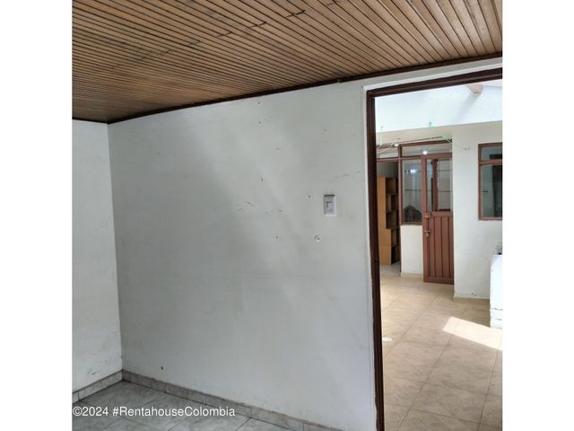 place photo 50