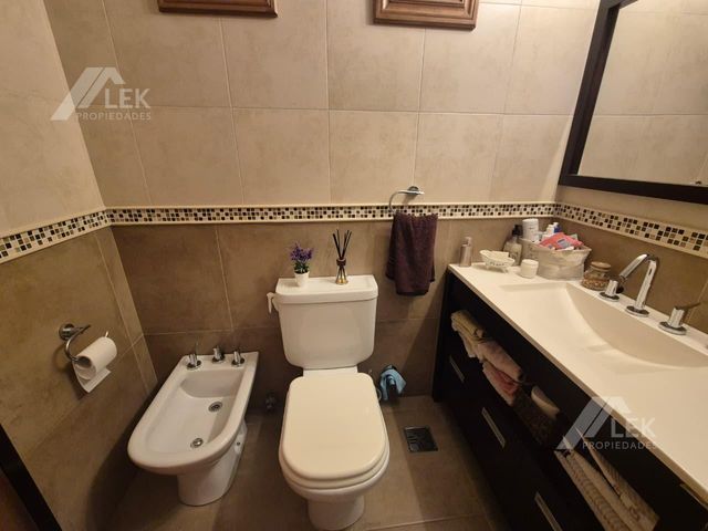 place photo 98