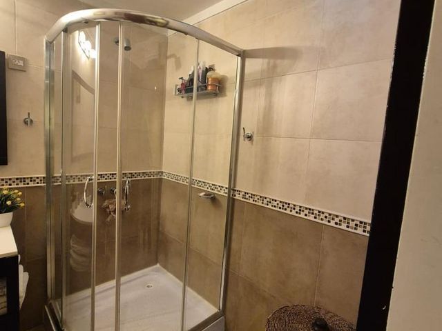 place photo 100