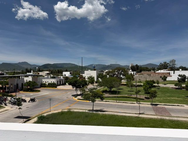 place photo 25
