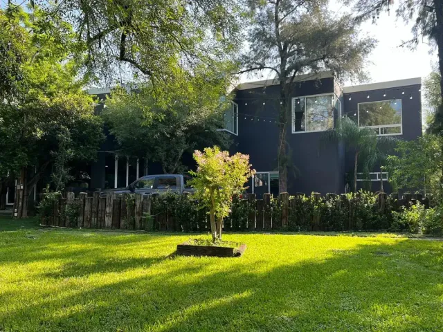 place photo 28