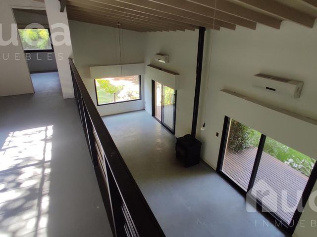 place photo 48