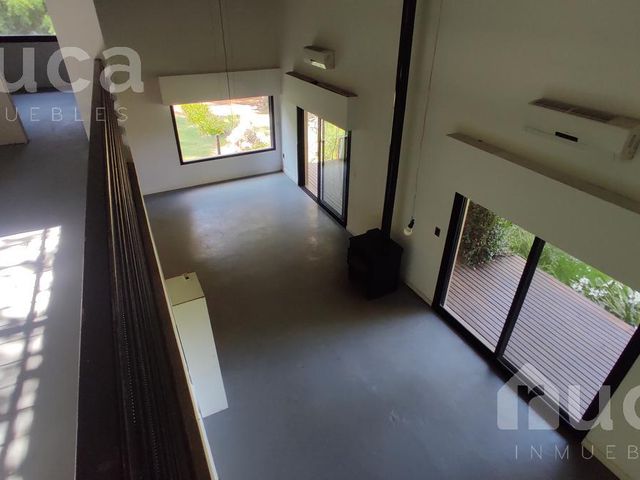 place photo 56