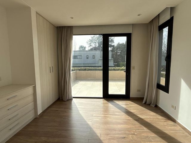 place photo 49