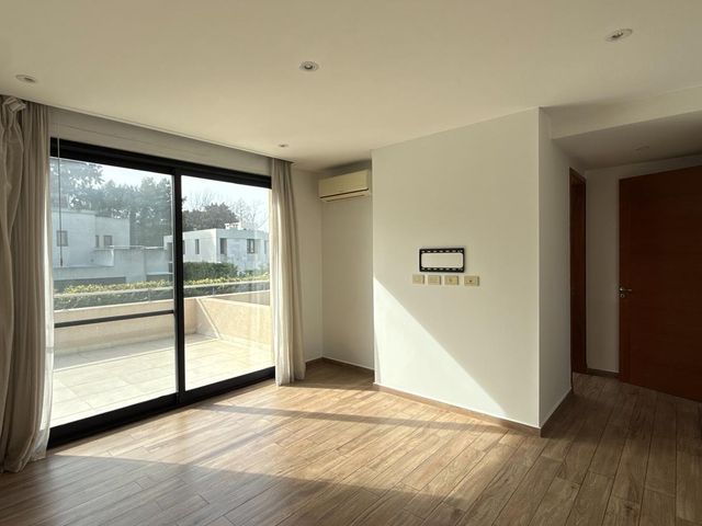 place photo 55