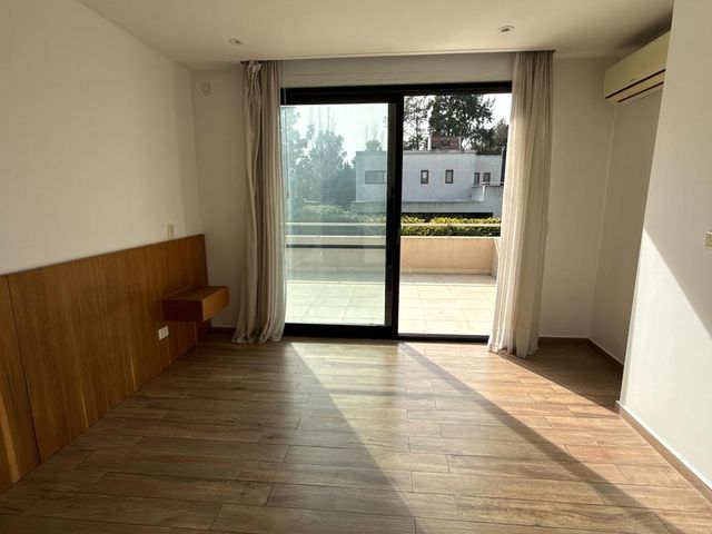 place photo 54