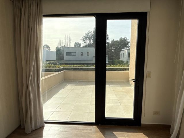 place photo 52