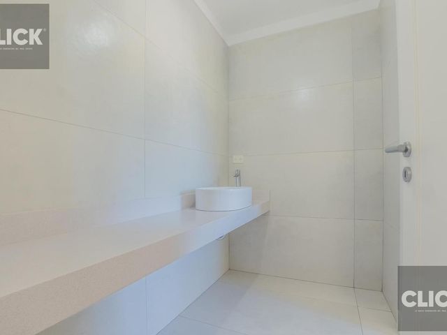 place photo 54