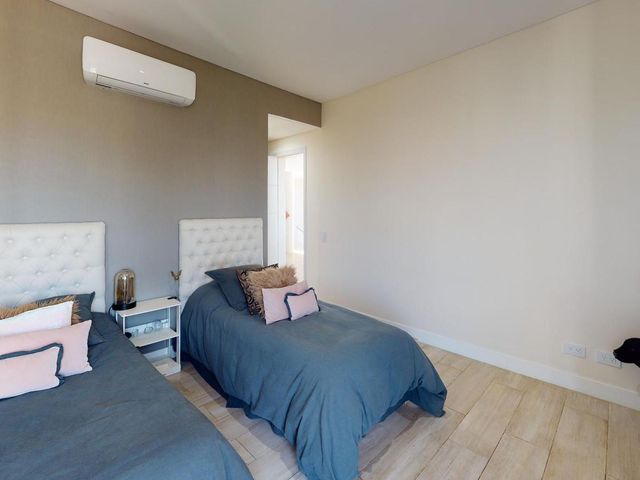 place photo 48