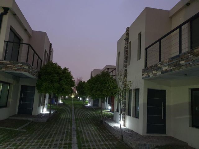 place photo 56