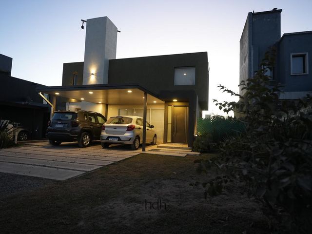 place photo 80