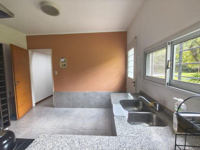 place photo 48