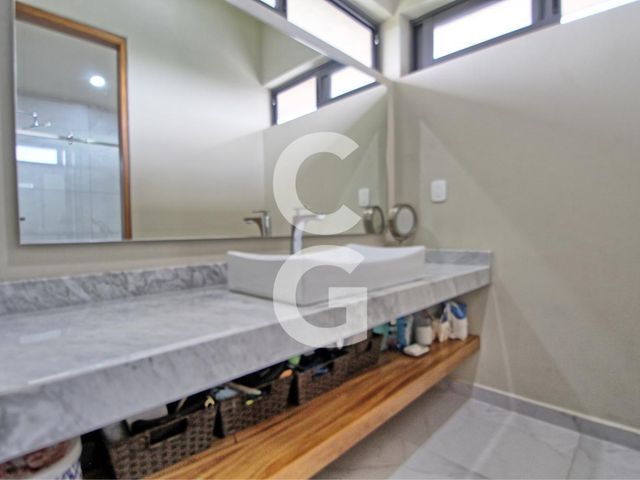 place photo 39