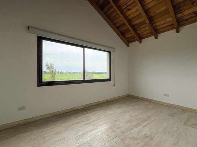 place photo 51