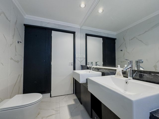place photo 43