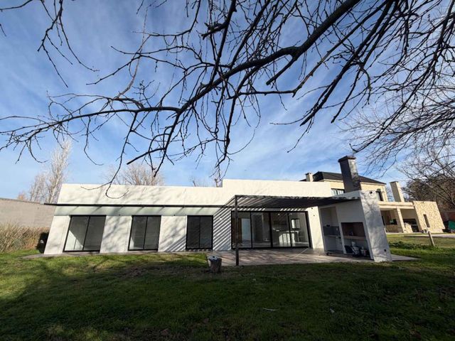 place photo 53