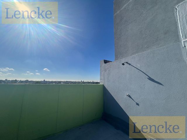 place photo 51