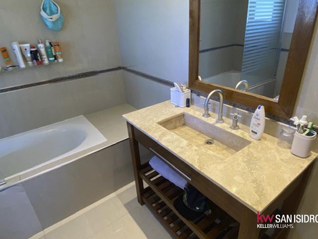 place photo 48