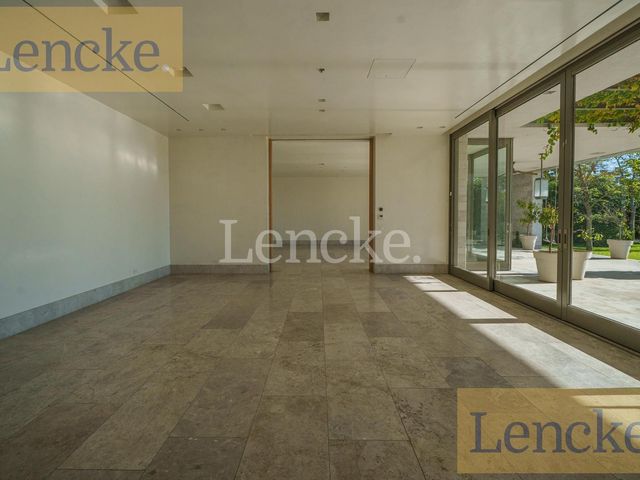 place photo 43