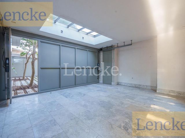place photo 61