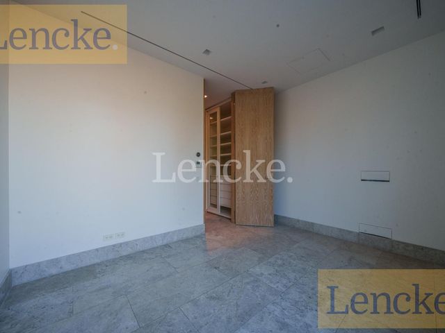place photo 121