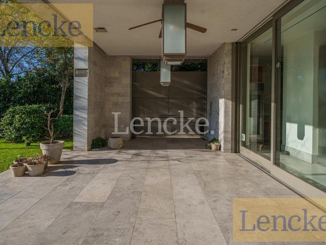 place photo 49