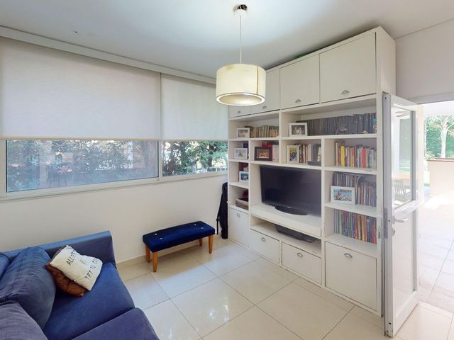 place photo 48