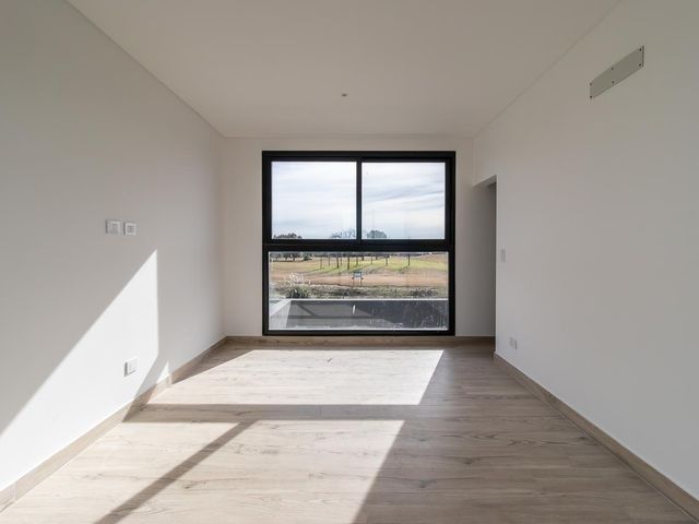 place photo 49