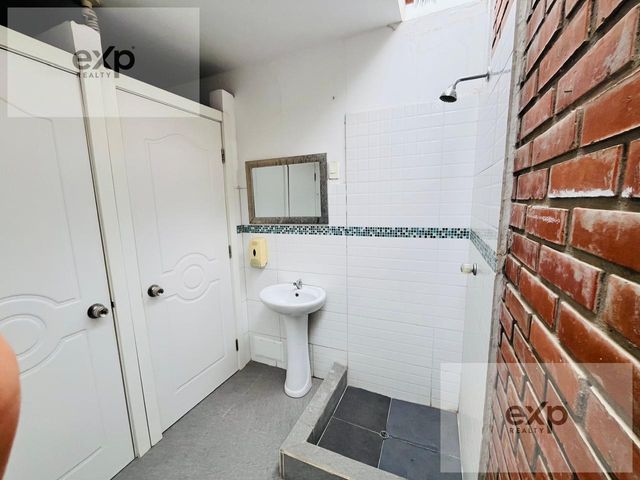 place photo 46